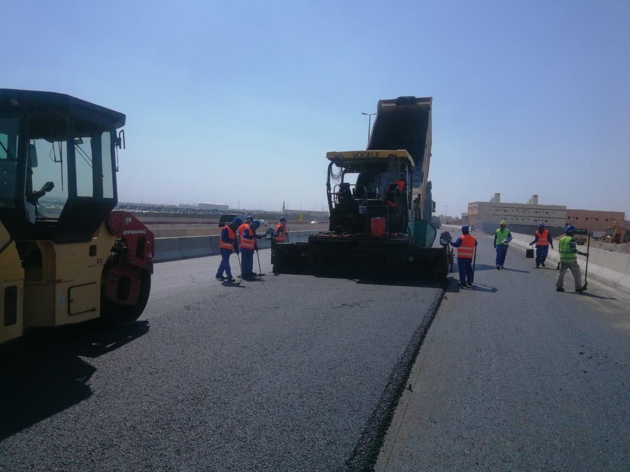فرش طبقة من طبقات الطريق